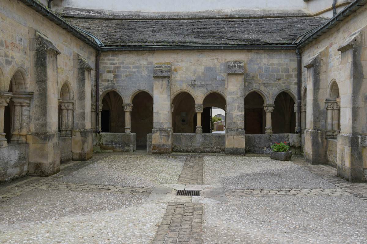 Abbaye de Montbenoît